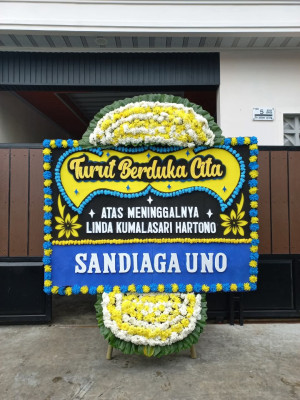 Papan Bunga Duka di Medan Kota